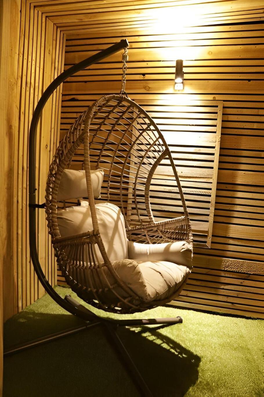 Appartamento Cozy Vibes Refined 2Br Flat Bury  Esterno foto